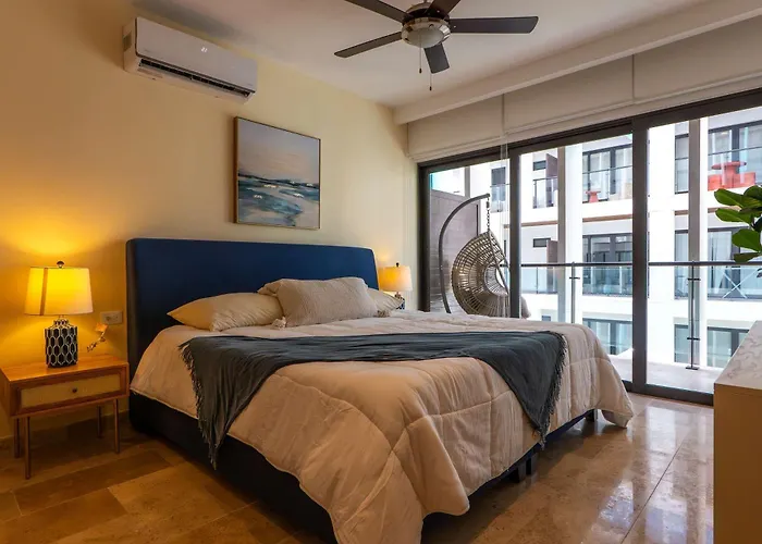 Stylish W Roof Pool & Jacuzzi In Prime Playa *