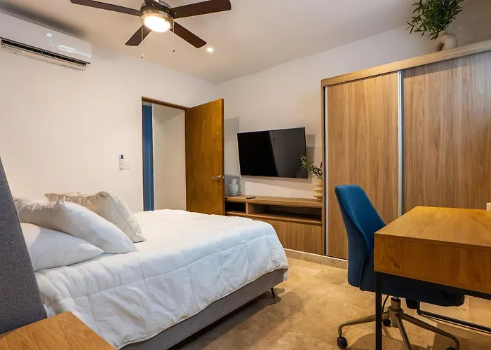 Stylish W Roof Pool & Jacuzzi In Prime Playa