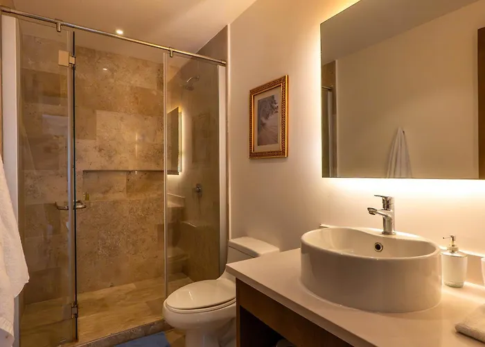 Stylish W Roof Pool & Jacuzzi In Prime Playa Apartment Playa del Carmen