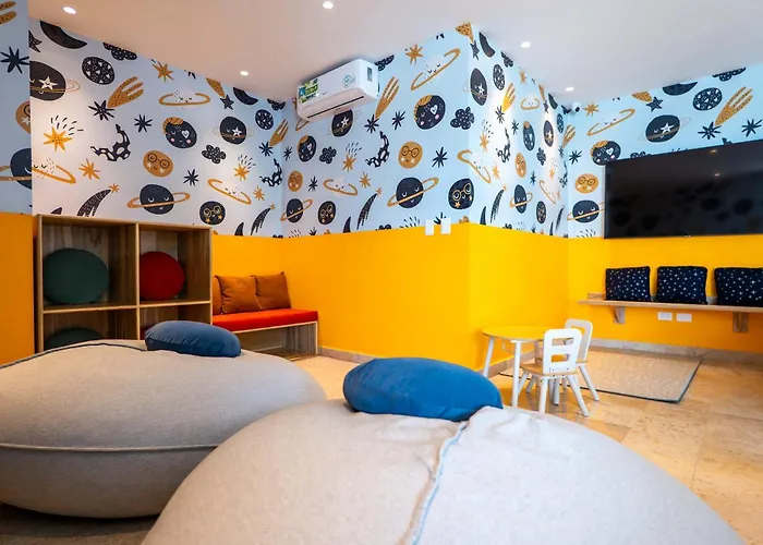 Stylish W Roof Pool & Jacuzzi In Prime Playa Apartment Playa del Carmen